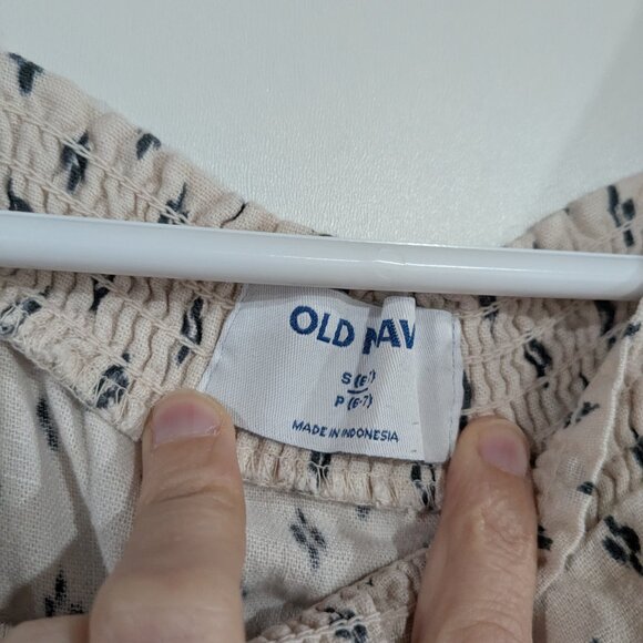 Old Navy Linen Blend Smocked Jumpsuit Romper Cream Navy Blue Size Small Size 6 - Picture 3 of 5